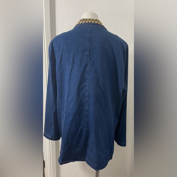 Gold Studded blue jean blazer with pockets - Picture 5 of 6
